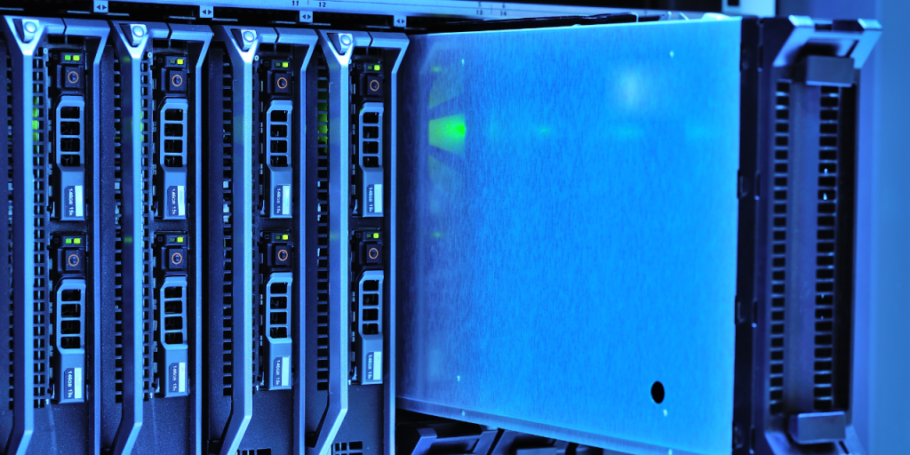 Backup e recuperação de dados no suporte de infraestrutura de TI para continuidade operacional